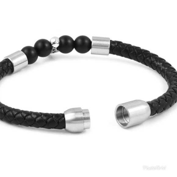 Bk Agate Austrian Crystal, Leather Arrow Bracelet - Picture 2 of 5